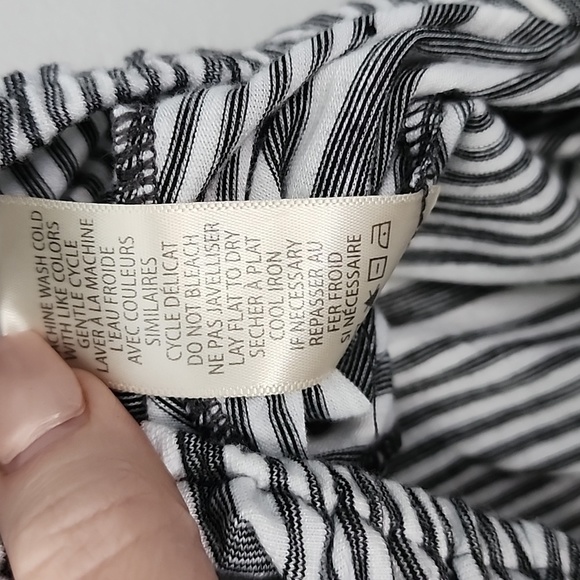 Max studio black and white striped top blouse small - Picture 5 of 6